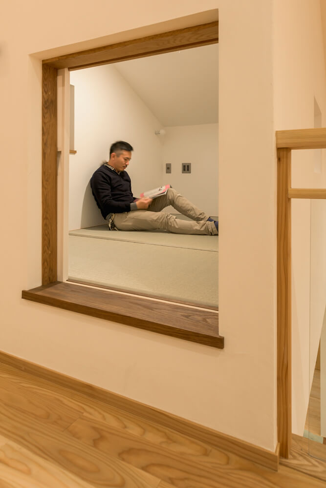 3畳の小部屋はにじり口にして隠れ家感満載。畳敷きでゴロゴロするのにぴったり